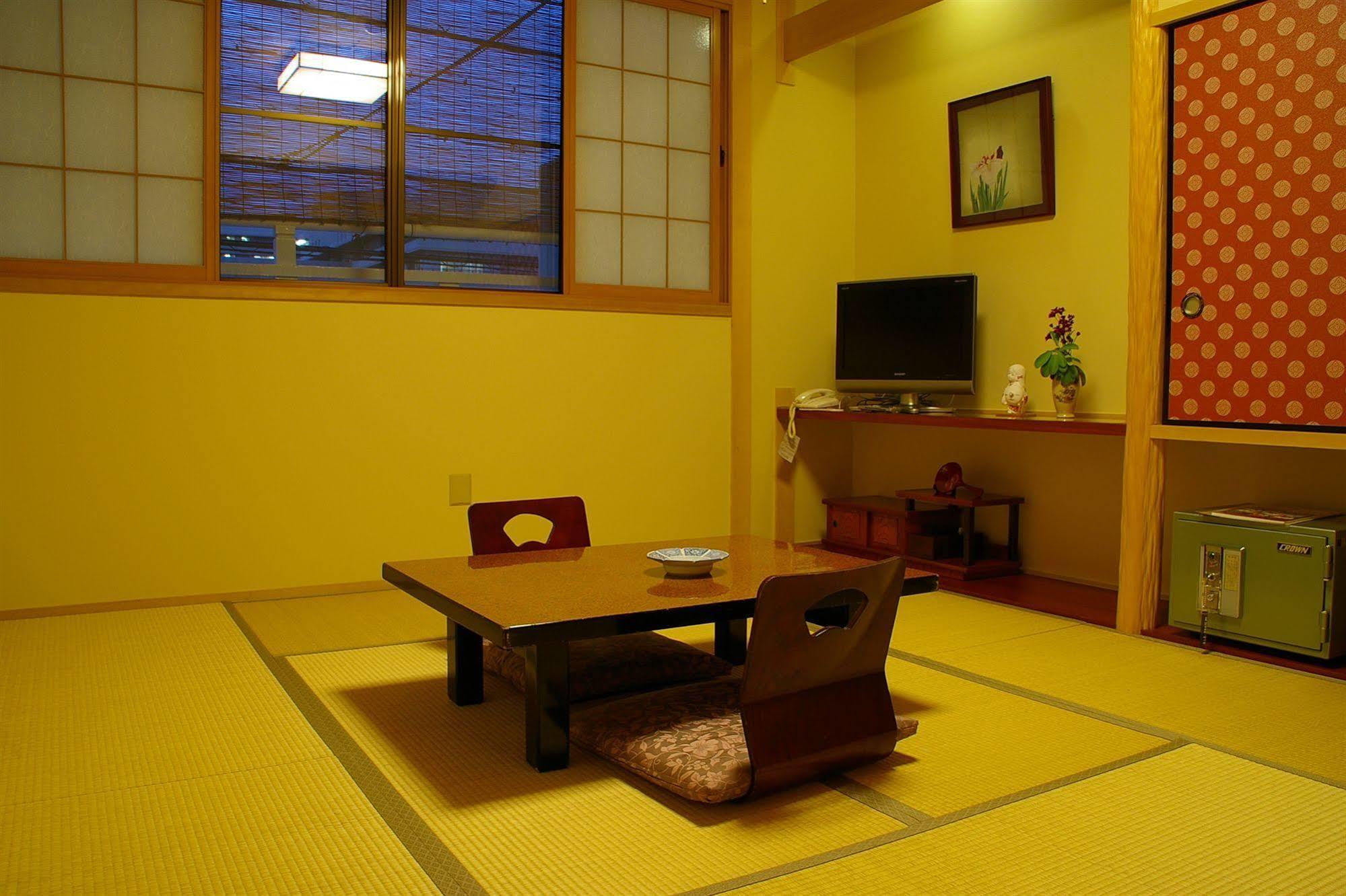 Ryokan Sawaya Honten Kyoto Bagian luar foto