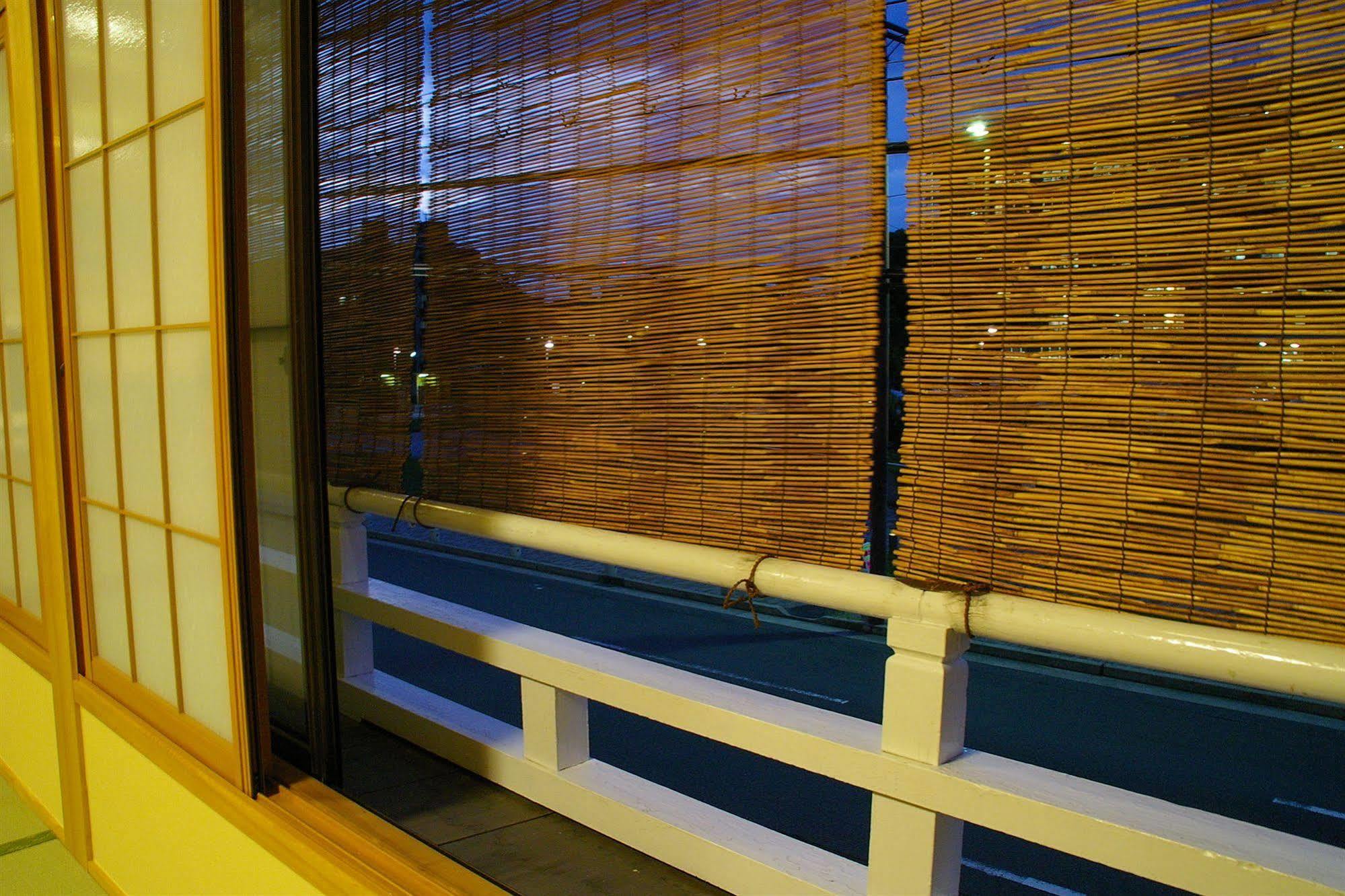Ryokan Sawaya Honten Kyoto Bagian luar foto